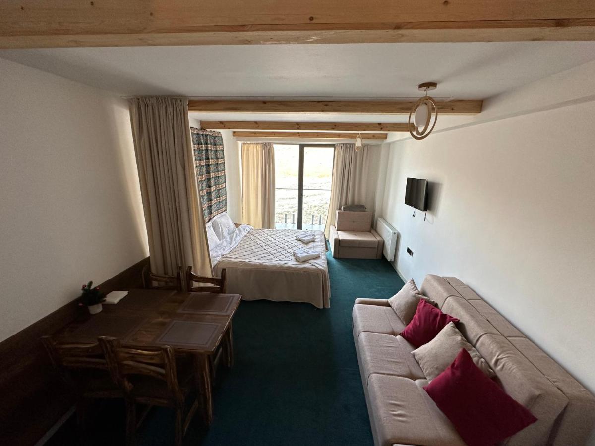Atrium Mountain View Apartment, New 古多里 外观 照片